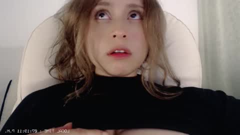 flor3citarockera online show from December 2025 12:27:01 AM