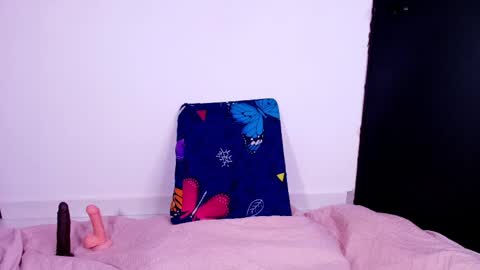 Snapshot of flordecayena_ chatting on May 2026 03:04:02 AM Flordecayena online show from May 2026 03:04:02 AM