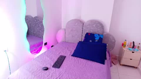 Flordecayena  online show from June 2026 03:07:02 AM