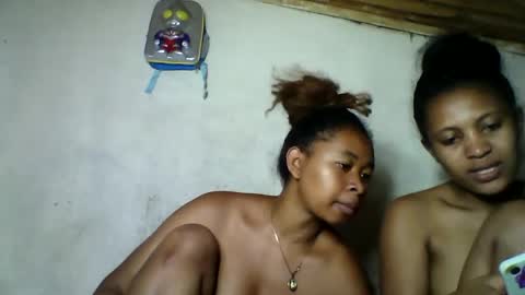 florencia011 online show from October 2025 06:19:02 PM