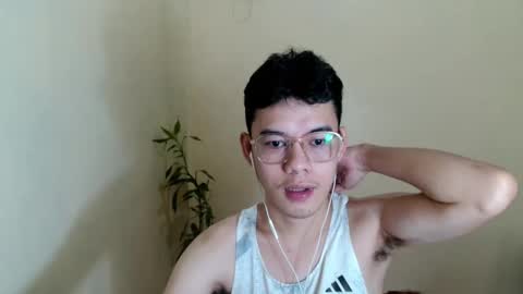 Snapshot of floriankeirxx_ chatting on October 2025 05:40:01 AM floriankeirxx_ online show from October 2025 05:40:01 AM