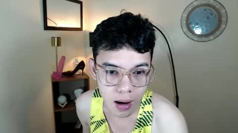 Snapshot of floriankeirxx_ chatting on October 2025 12:30:02 AM floriankeirxx_ online show from October 2025 12:30:02 AM