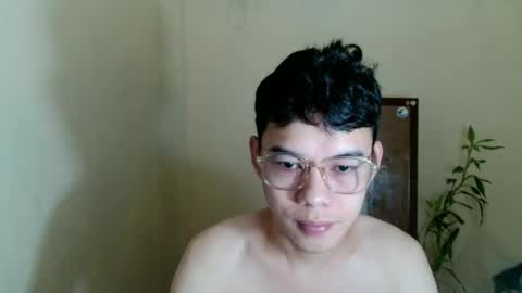 Snapshot of floriankeirxx_ chatting on October 2025 01:22:01 AM floriankeirxx_ online show from October 2025 01:22:01 AM