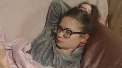 say meow and send tip  online show from November 2025 12:46:01 AM