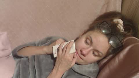 say meow and send tip  online show from December 2025 09:13:02 PM