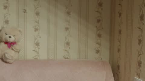 say meow and send tip  online show from October 2025 05:36:02 PM