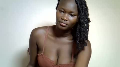 flowerdiva002 online show from November 2025 07:31:01 AM