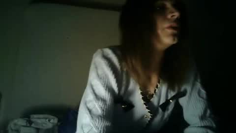 Snapshot of flowpinou chatting on December 2024 01:18:02 AM Emmy online show from December 2024 01:18:02 AM