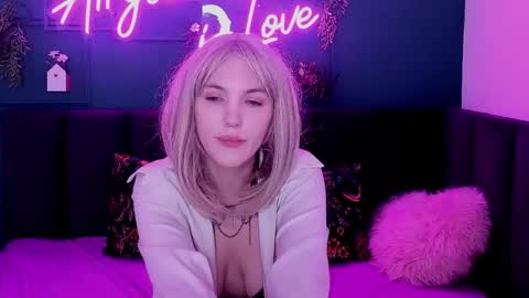 Monica online show from March 2025 07:41:01 AM