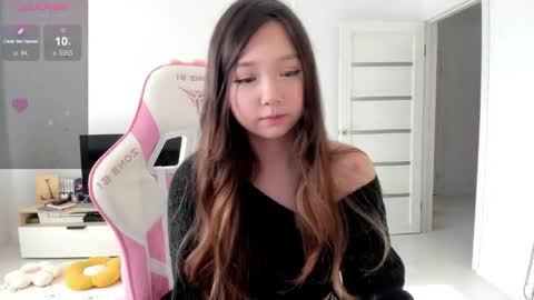 Snapshot of fluffy_rose chatting on June 2026 01:09:01 AM Rose online show from June 2026 01:09:01 AM