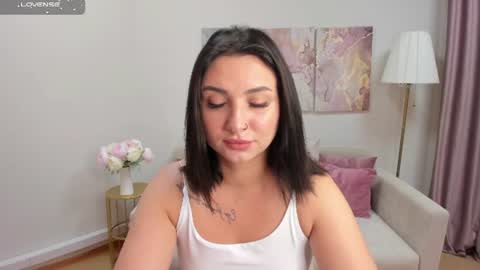 Lina online show from July 2026 12:02:01 AM