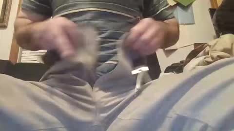 flyyguy69 online show from December 2025 11:41:01 AM