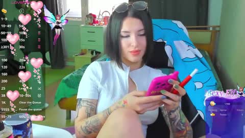 folinskaayaa online show from April 2026 04:13:02 AM