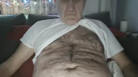 Snapshot of follador1001 chatting on December 2024 11:16:02 PM follador1001 online show from December 2024 11:16:02 PM