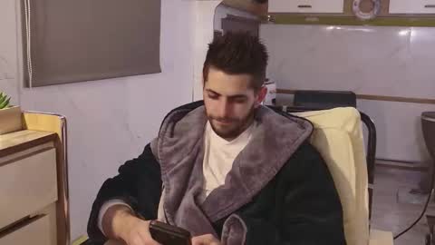 independent model online show from January 2026 07:05:02 PM