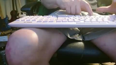 Snapshot of fooman103 chatting on April 2026 06:07:02 AM Fooman1007 online show from April 2026 06:07:02 AM