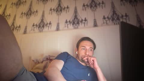 fordtom93 online show from April 2026 12:52:02 AM