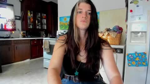 forestdarling online show from November 2025 09:21:02 PM