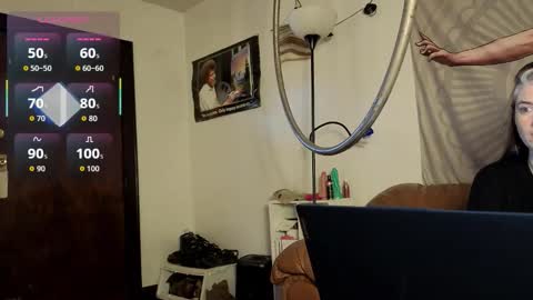 forestdarling online show from December 2025 06:03:02 PM