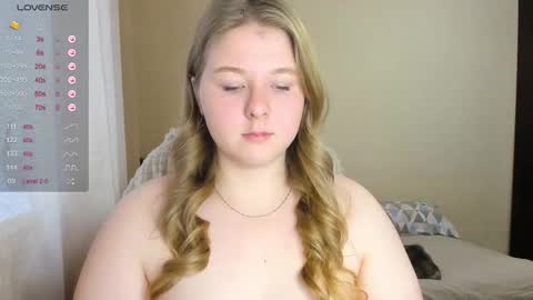 Snapshot of forever_cute chatting on December 2025 08:45:01 AM Ann online show from December 2025 08:45:01 AM