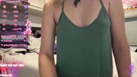 Snapshot of foreverkinkyy chatting on February 2026 05:09:02 PM Elaine online show from February 2026 05:09:02 PM