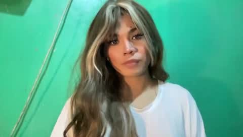 Snapshot of foxli_xx chatting on May 2026 02:19:02 AM KITTY online show from May 2026 02:19:02 AM