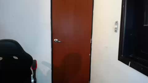 Snapshot of foxvalerin chatting on September 2025 12:44:02 AM Valerin. online show from September 2025 12:44:02 AM