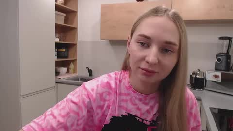 Maria online show from December 2024 09:33:01 AM