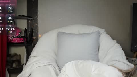 Foxy online show from February 2025 03:30:02 AM