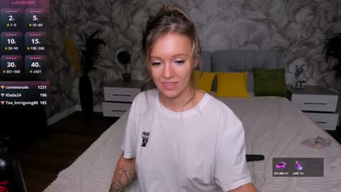 Foxy online show from February 2025 12:47:02 PM