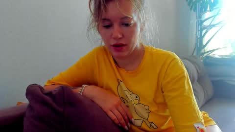 Foxy online show from June 2026 01:01:02 AM