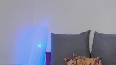 Foxy Kimmi online show from March 2026 06:25:01 AM