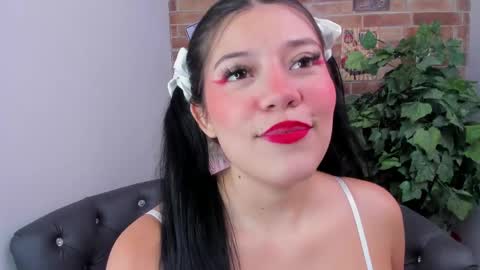 Snapshot of foxy_loren chatting on May 2026 11:04:02 AM Loren online show from May 2026 11:04:02 AM