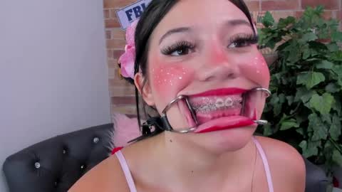 Snapshot of foxy_loren chatting on May 2026 03:07:02 PM Loren online show from May 2026 03:07:02 PM