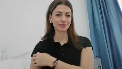 Adela - Single mom. 40 y online show from February 2026 07:40:01 AM