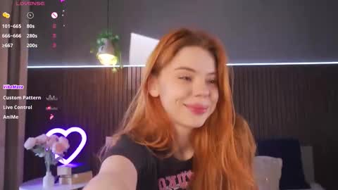 Snapshot of foxyrise chatting on February 2026 06:17:01 AM Jane Foxy online show from February 2026 06:17:01 AM