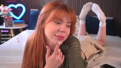 Snapshot of foxyrise chatting on February 2026 06:10:02 AM Jane Foxy online show from February 2026 06:10:02 AM