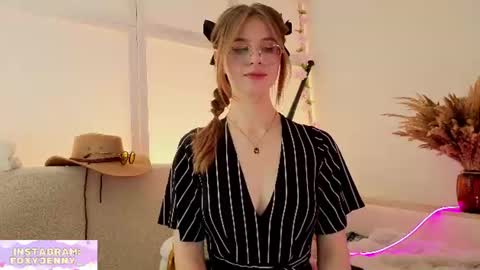 Snapshot of foxysecret_ chatting on July 2026 07:17:02 PM foxysecret_ online show from July 2026 07:17:02 PM