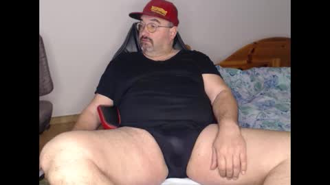 Snapshot of fraboys chatting on February 2025 08:01:01 AM Fraboys online show from February 2025 08:01:01 AM