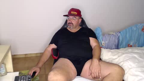 Snapshot of fraboys chatting on November 2025 06:57:01 AM Fraboys online show from November 2025 06:57:01 AM