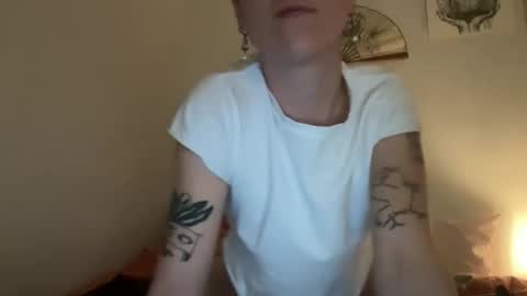 Snapshot of fragariia chatting on May 2026 02:17:02 AM Chlo online show from May 2026 02:17:02 AM