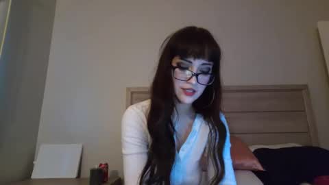 Snapshot of fragilemasochist chatting on January 2026 12:46:01 AM Angel online show from January 2026 12:46:01 AM