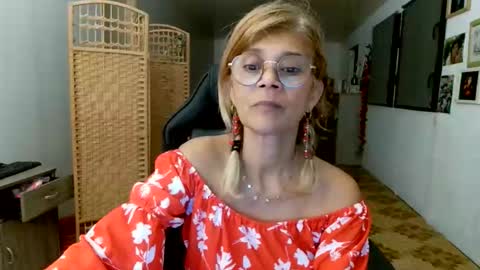 francelune online show from March 2026 02:54:02 PM