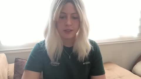 Francesca online show from September 2025 05:46:02 PM