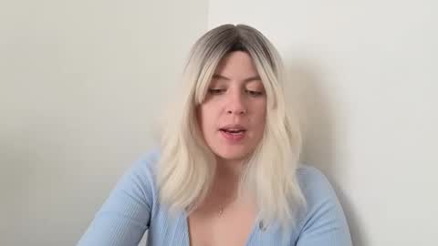 Francesca online show from September 2025 09:04:01 PM