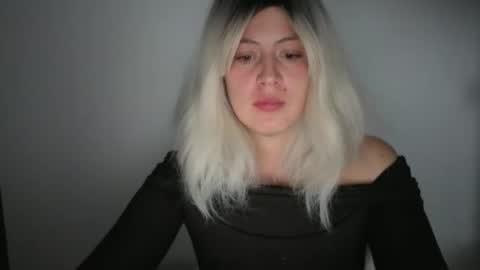 Francesca online show from February 2026 10:37:01 PM