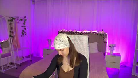 Francesca online show from May 2026 06:54:01 AM