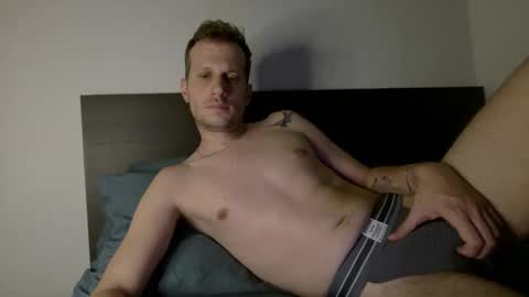 Snapshot of francesit0 chatting on February 2026 12:55:01 AM francesito online show from February 2026 12:55:01 AM