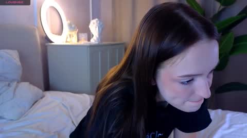 Snapshot of francessmason chatting on February 2026 06:56:01 AM Marybrown eye Katy gray eye online show from February 2026 06:56:01 AM