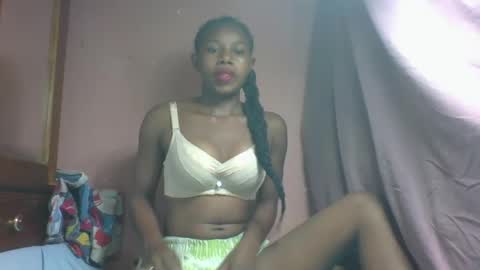 Snapshot of franciefrancie chatting on March 2025 05:44:01 AM francilla online show from March 2025 05:44:01 AM
